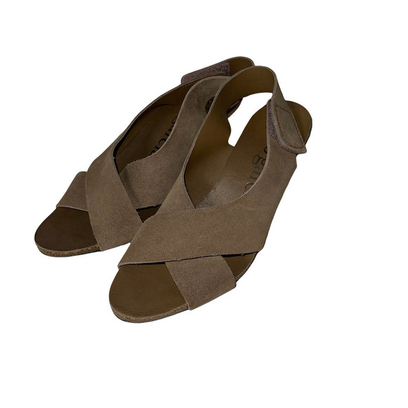 PEDRO Garcia Criss Cross Suede Slingback Kitten Heel Sandal Size 39/9